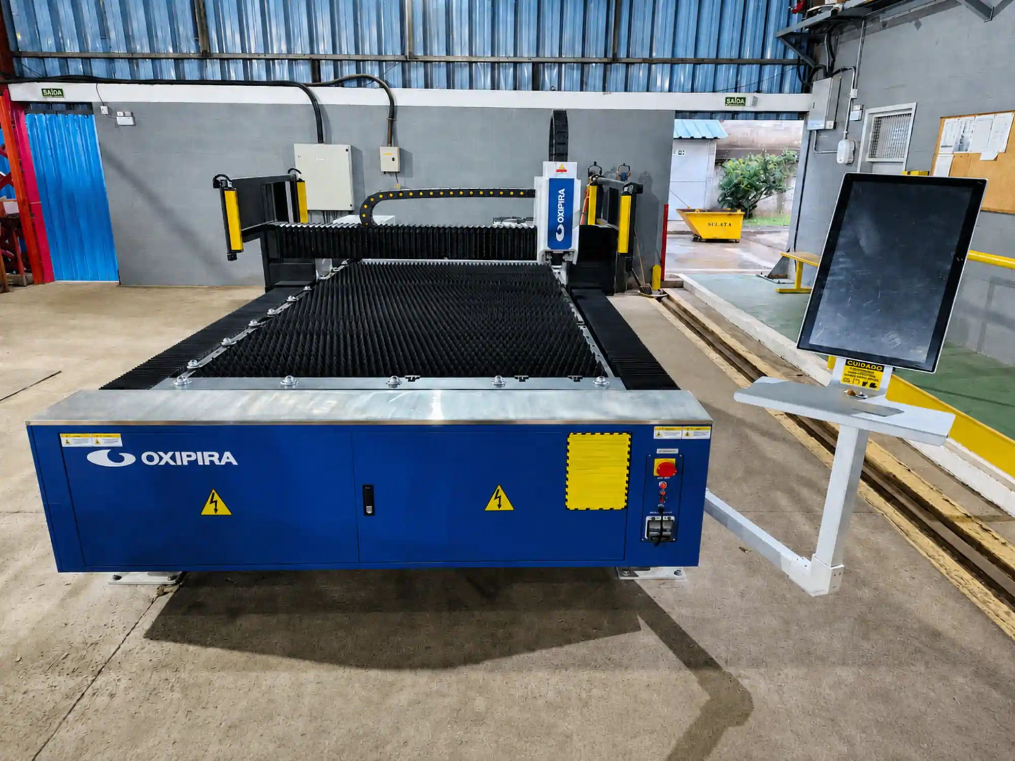 Equipamento utilizado no corte de metal da Albacora
